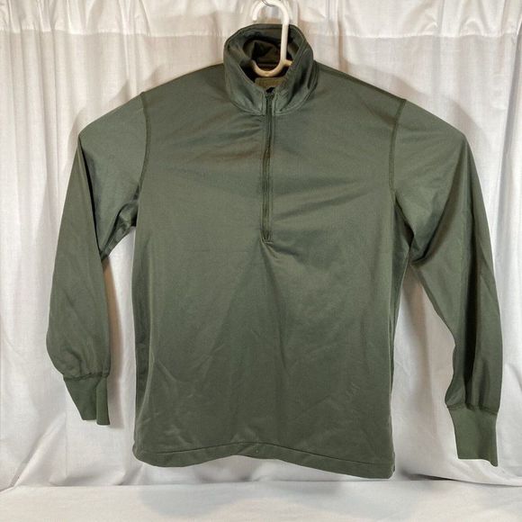 US Army Sleeping Shirt 1/4 Zip Pull Over Mens Medium Heat Retentive Moisture Res - Picture 1 of 7